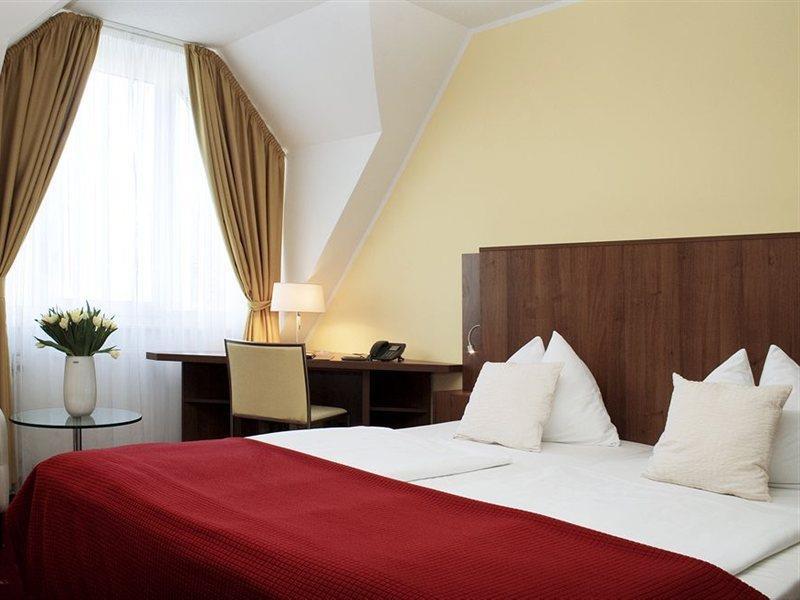 Park Hotel Moabit Berlijn Buitenkant foto